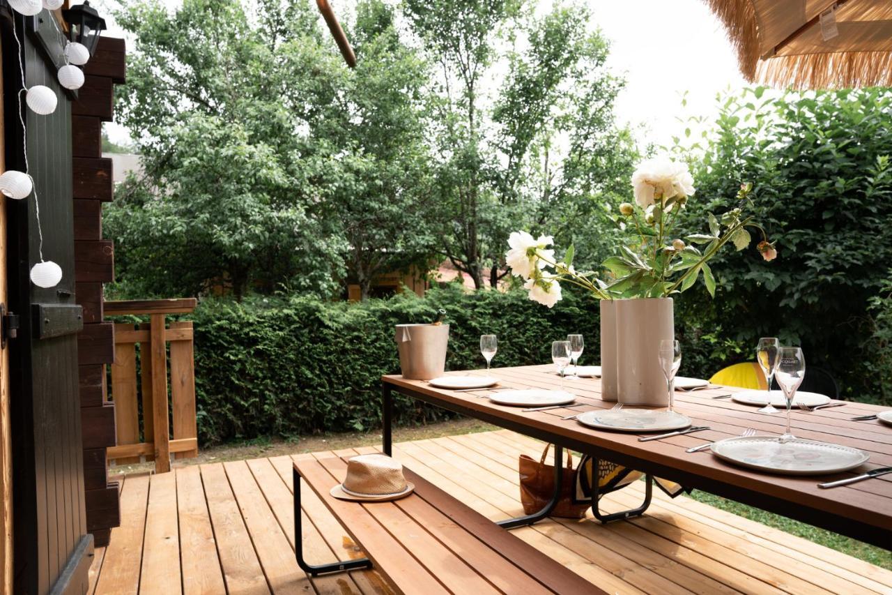 Le Petit Chalet De 蒙特里永 外观 照片